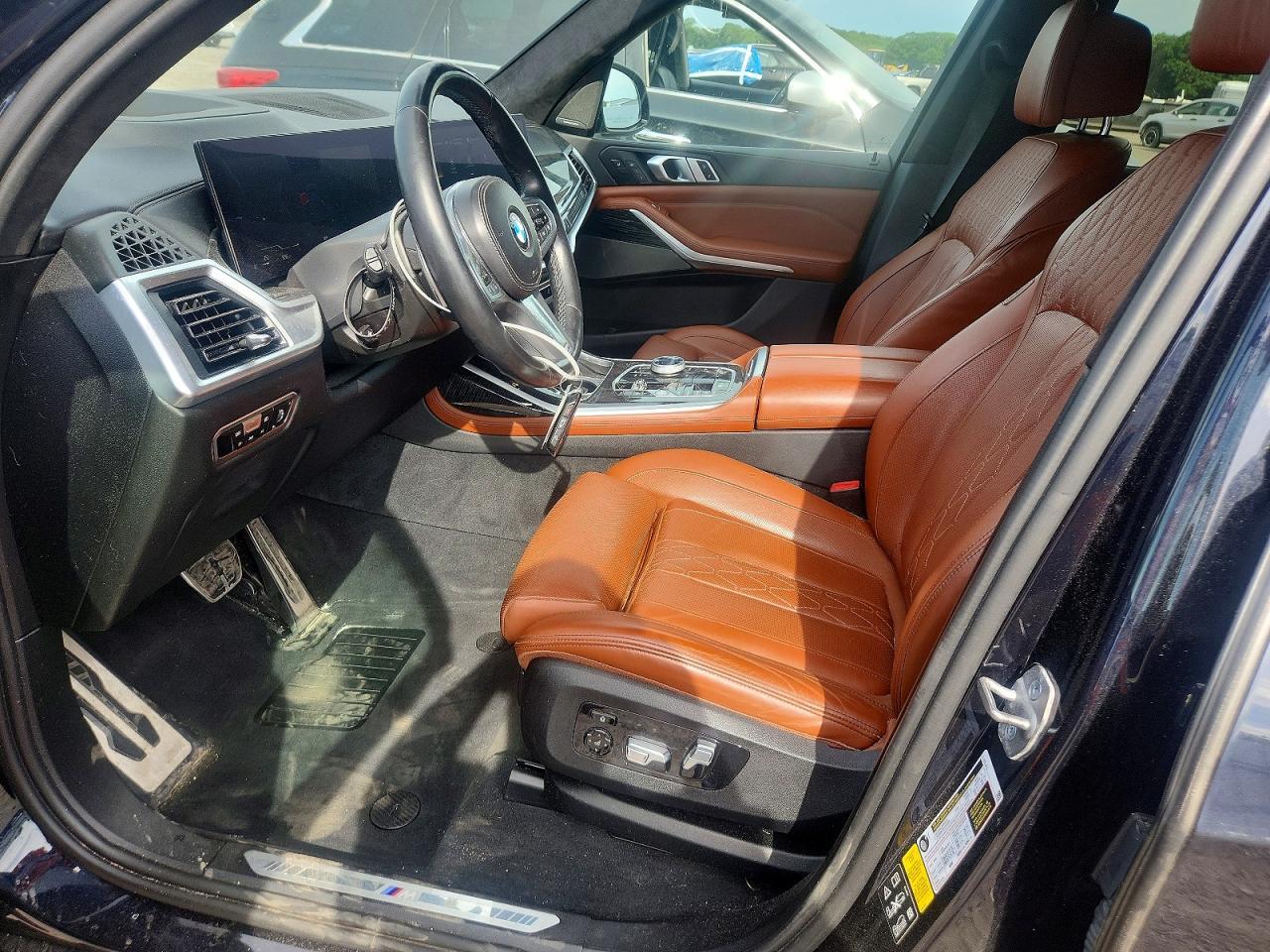 2023 BMW X7 xDrive40I - zdjęcie 7