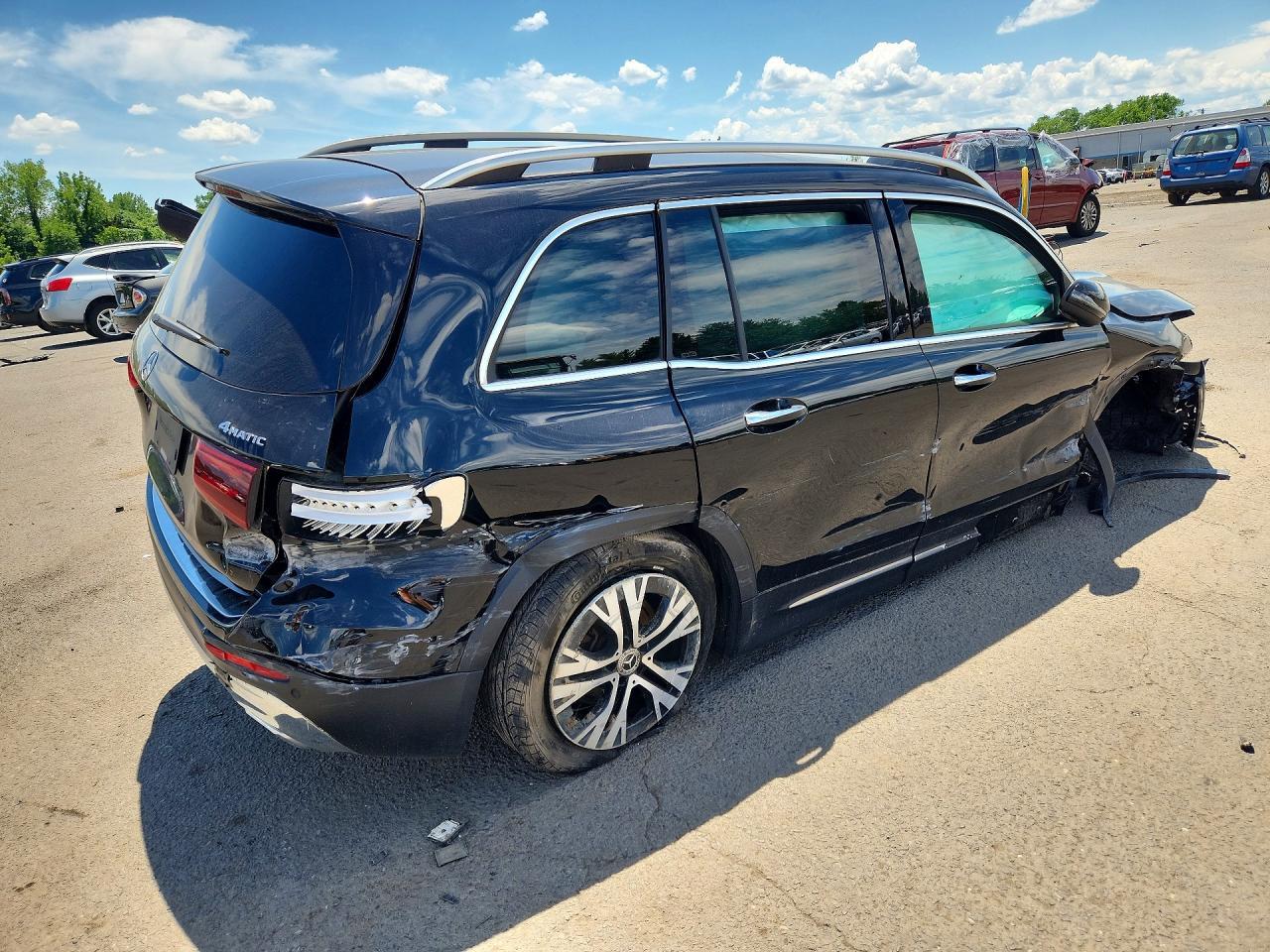 2024 Mercedes-Benz Glb 250 4Matic - zdjęcie 3