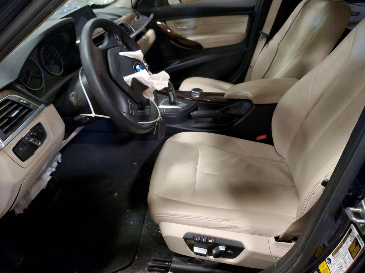 2016 BMW 320 Xi - zdjęcie 7
