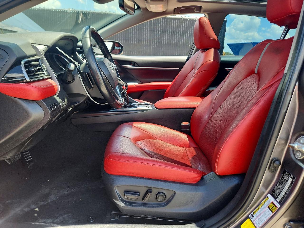 2019 Toyota Camry Xse - zdjęcie 7