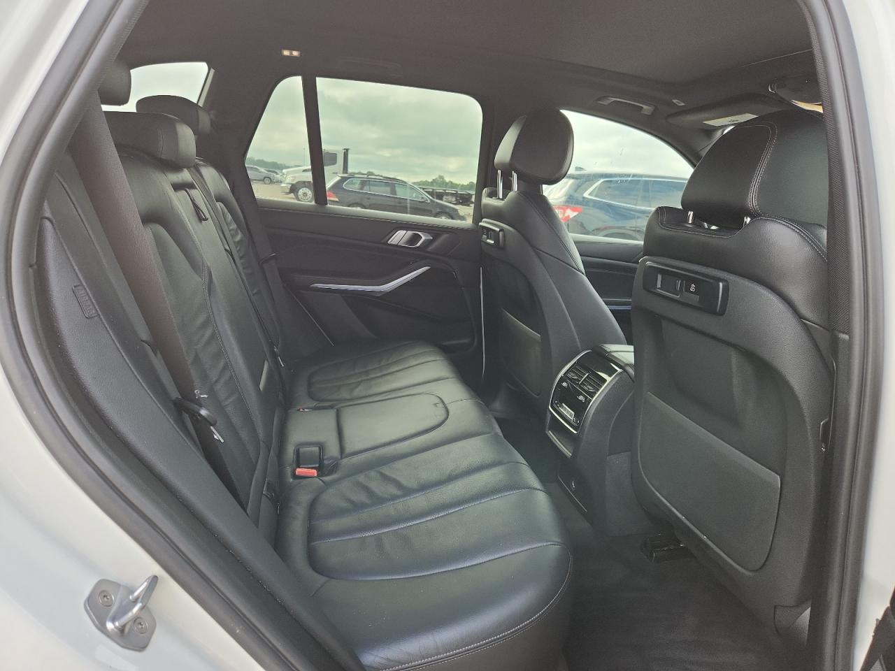 2019 BMW X5 xDrive40I - zdjęcie 11