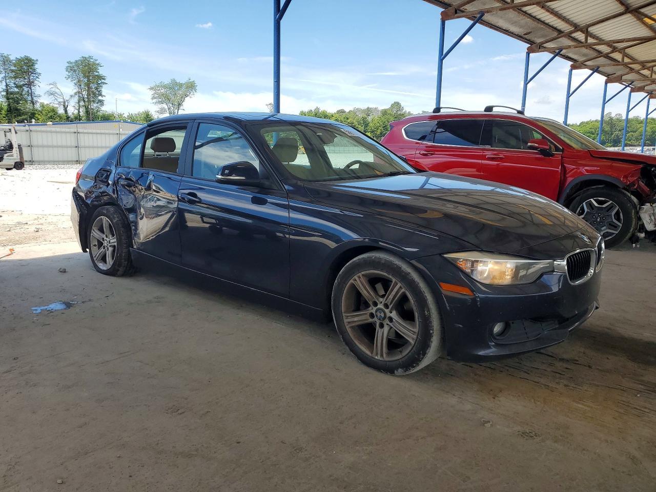 2014 BMW 320 I - zdjęcie 4