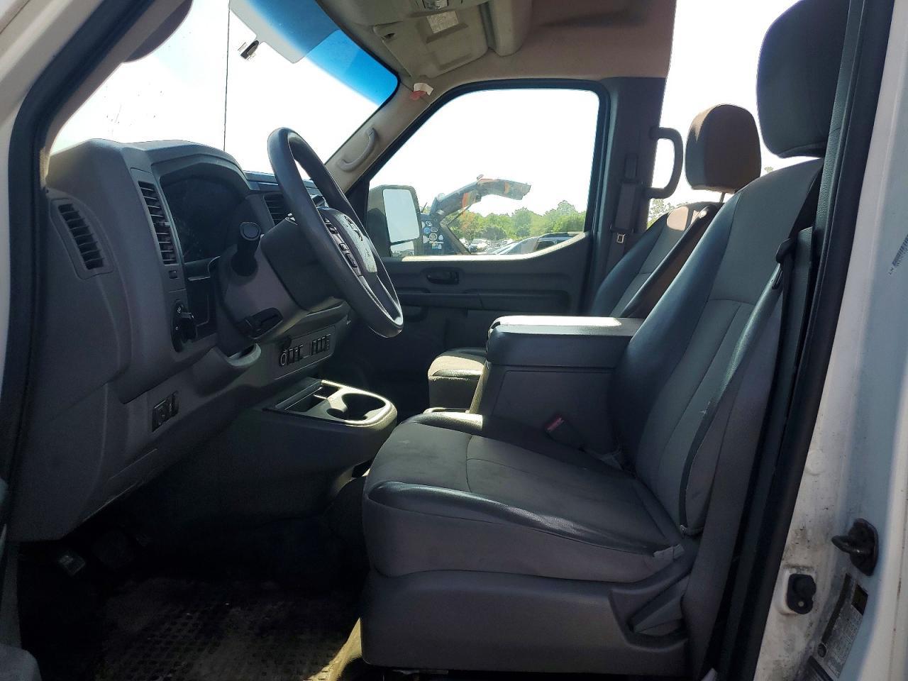 2018 Nissan Nv 2500 Hd Sv - zdjęcie 7
