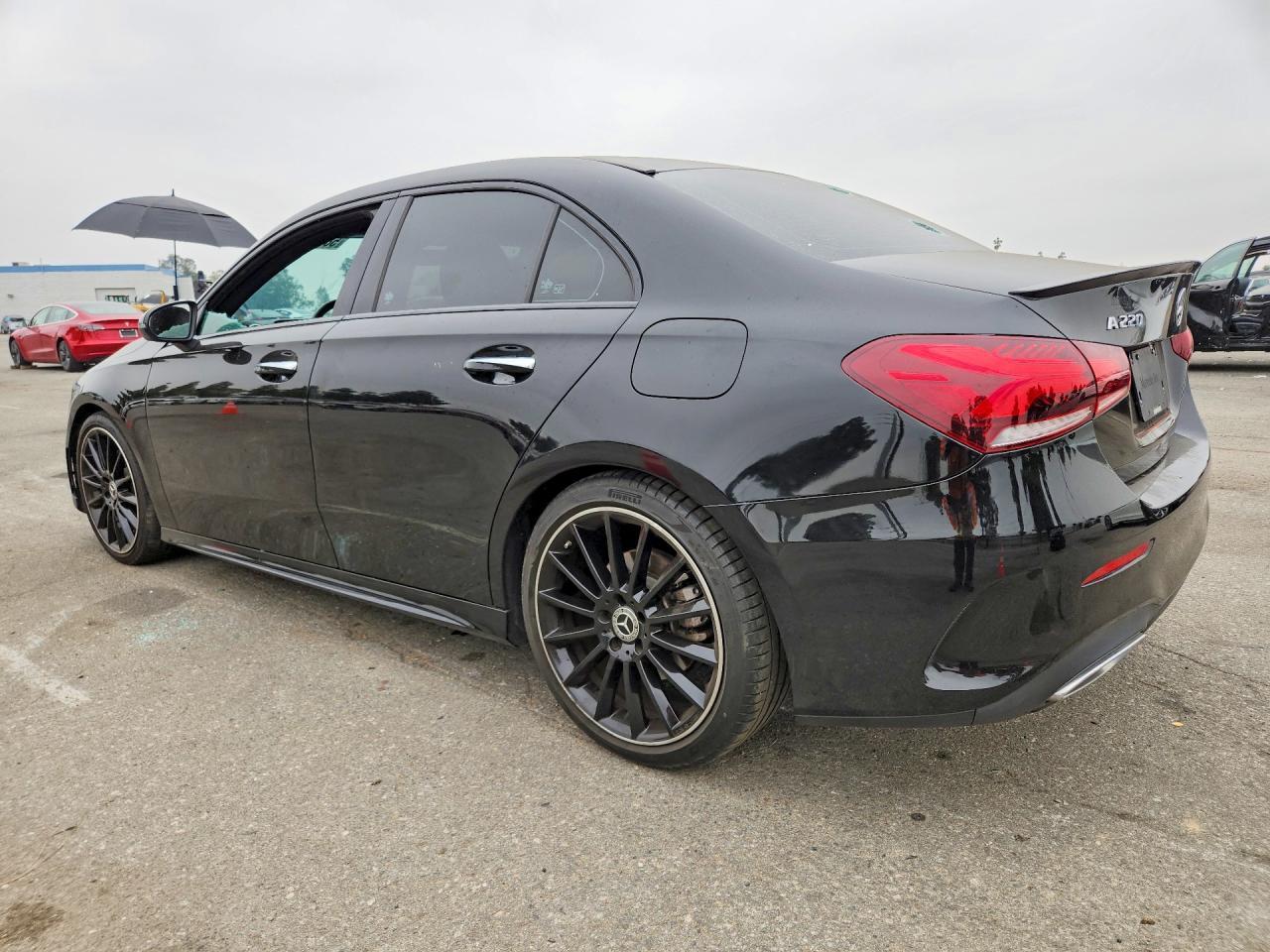 2019 Mercedes-Benz A 220 - zdjęcie 2