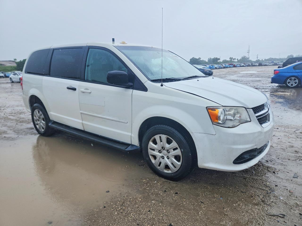 2017 Dodge Grand Caravan Se - zdjęcie 4