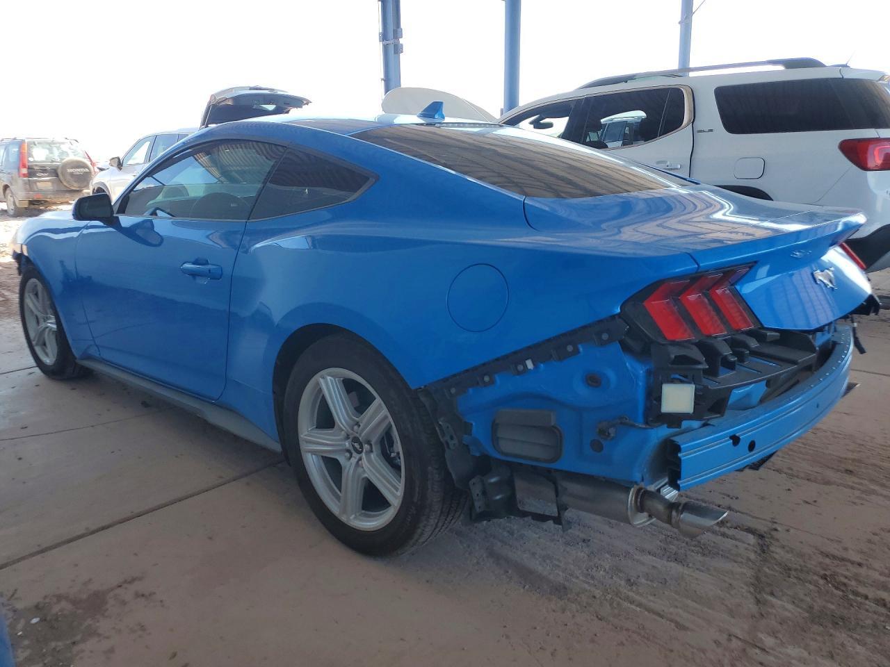 2026 Ford Mustang - zdjęcie 2