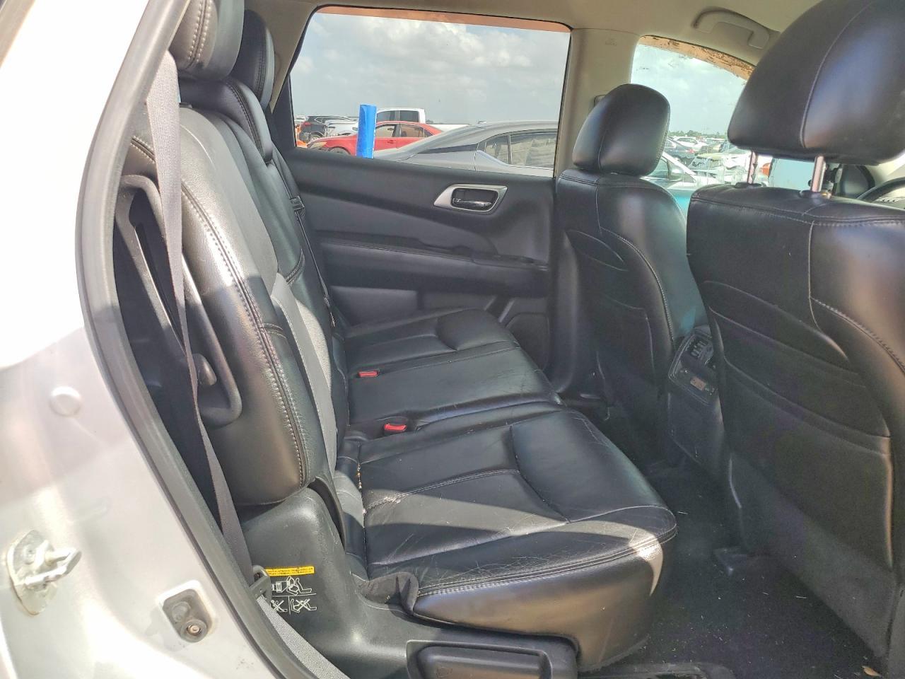 2013 Nissan Pathfinder S - zdjęcie 11