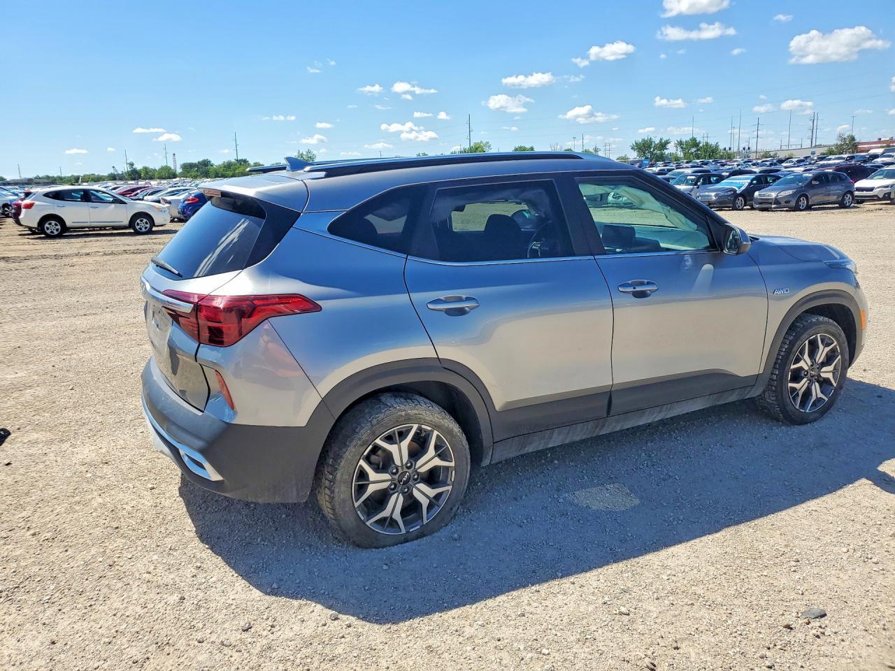 2023 Kia Seltos Ex - zdjęcie 3