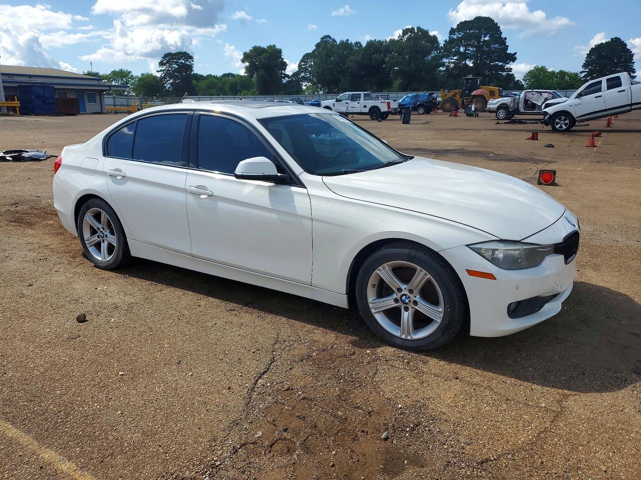 2015 BMW 320 I - zdjęcie 4