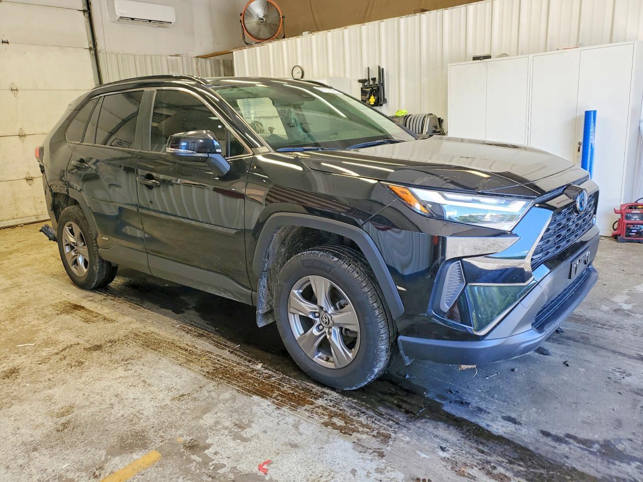 2023 Toyota Rav4 Hybrid Xle - zdjęcie 4