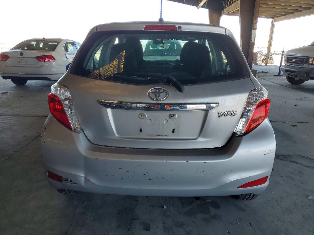 2014 Toyota Yaris - zdjęcie 6
