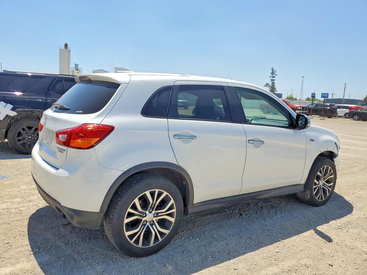 2017 Mitsubishi Outlander Sport Es - zdjęcie 3