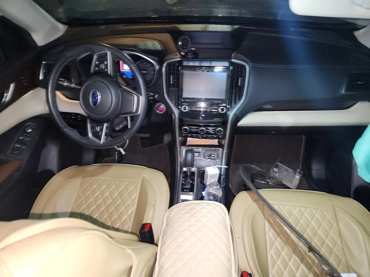 2022 Subaru Ascent Touring - zdjęcie 8