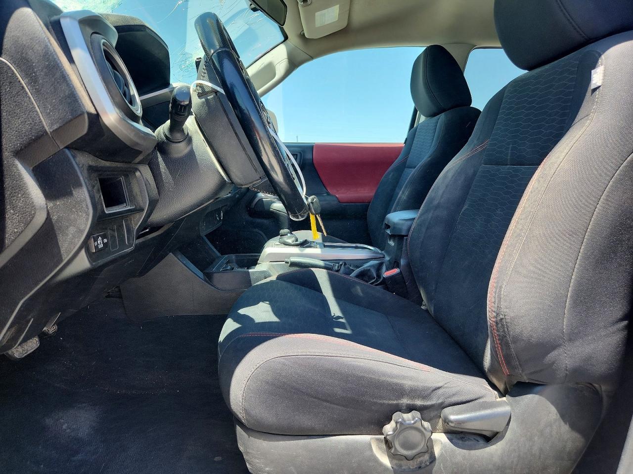 2016 Toyota Tacoma Sr5 V6 - zdjęcie 7