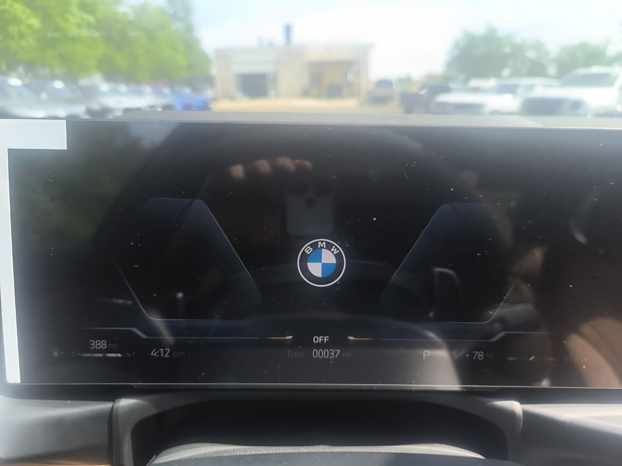 2026 BMW 330Xi - zdjęcie 8