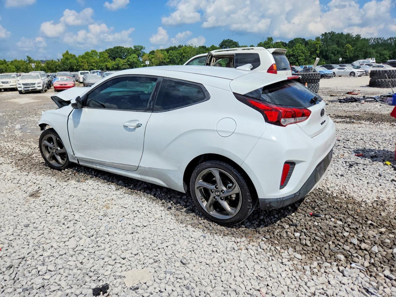 2020 Hyundai Veloster 2.0L - zdjęcie 2