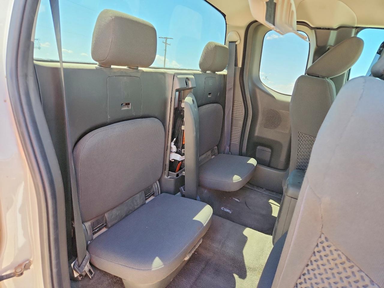 2018 Nissan Frontier Sv V6 - zdjęcie 10