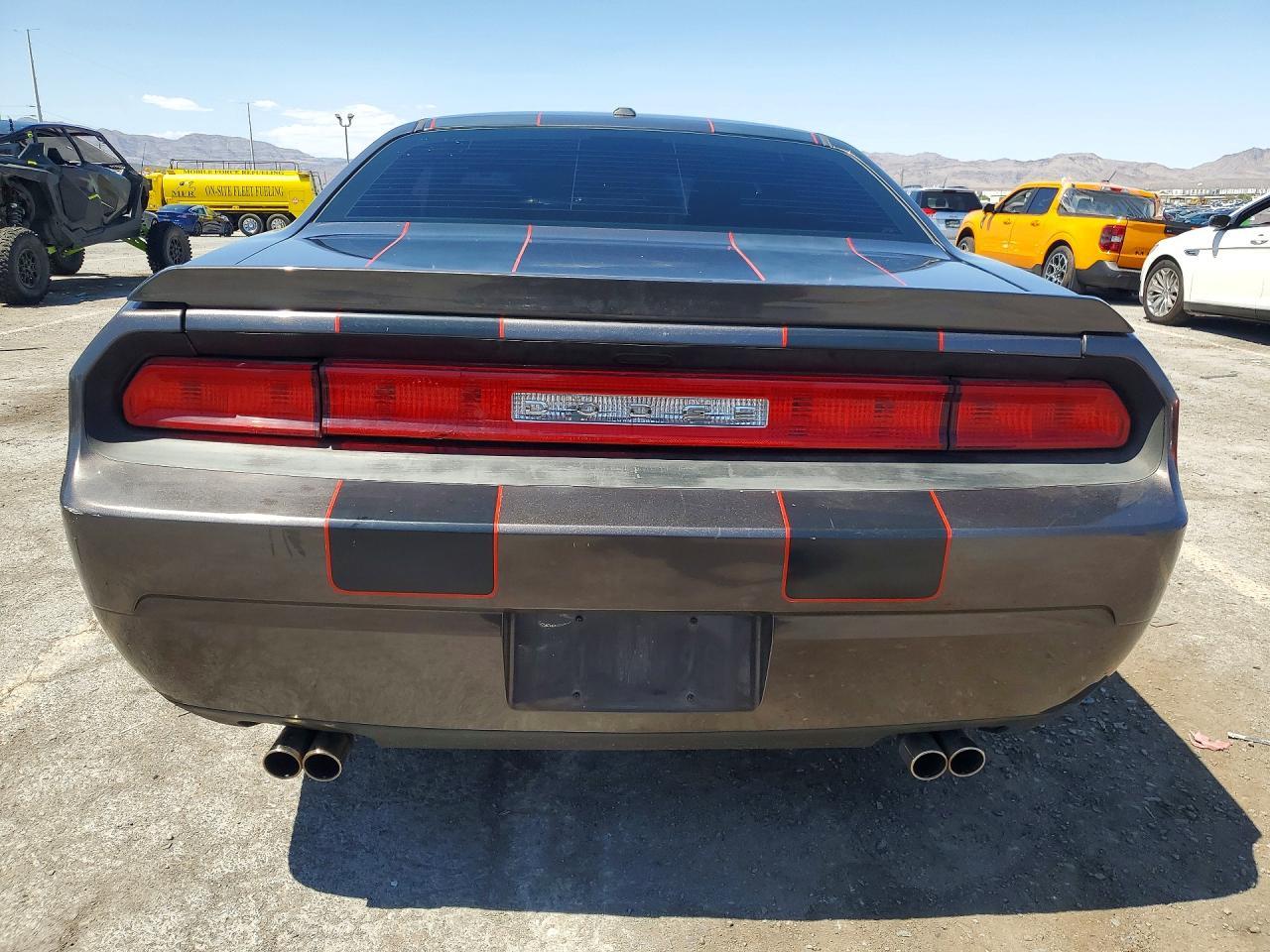 2013 Dodge Challenger R/T - zdjęcie 6