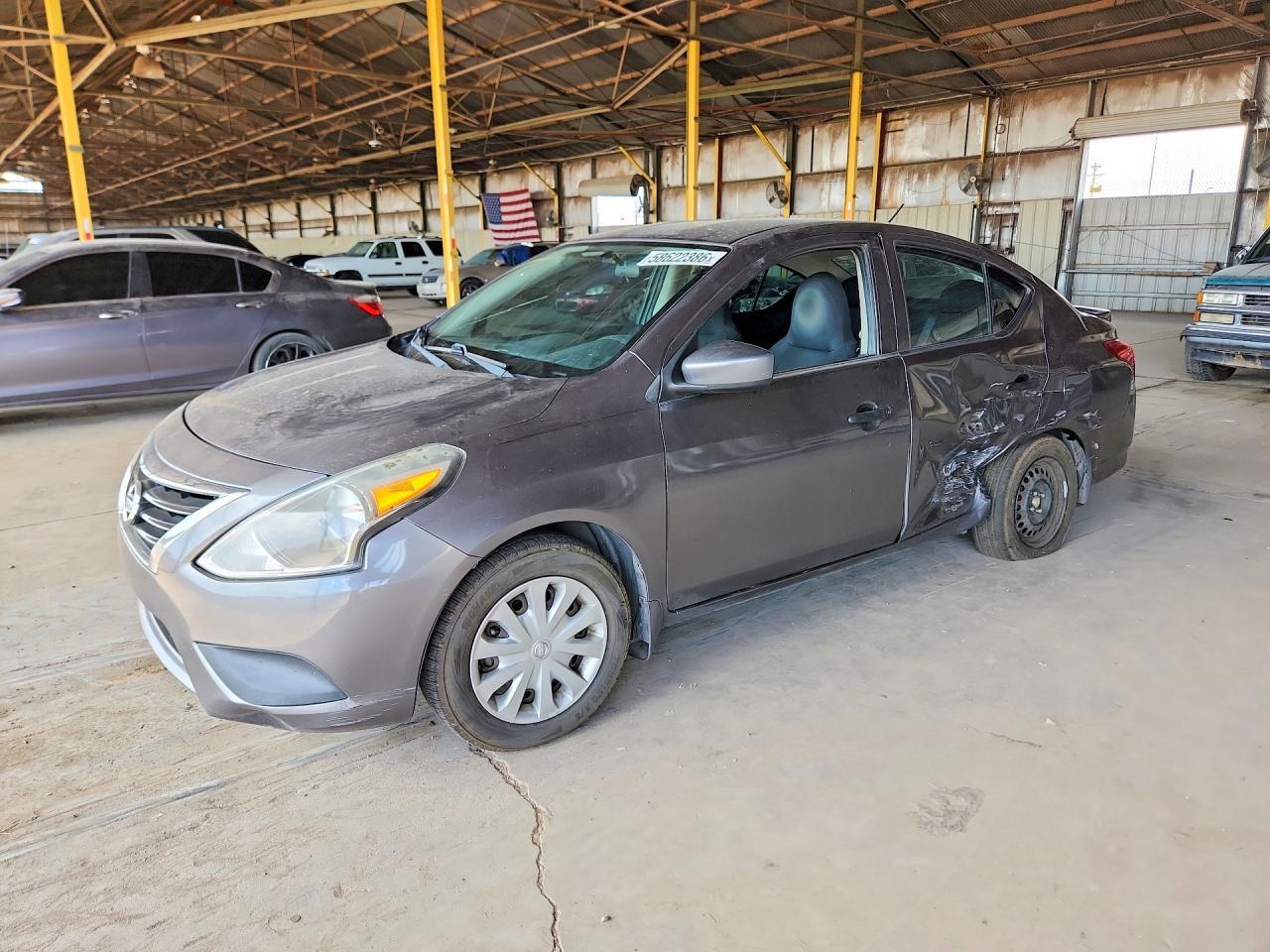 2016 Nissan Versa 1.6 S Plus - zdjęcie główne