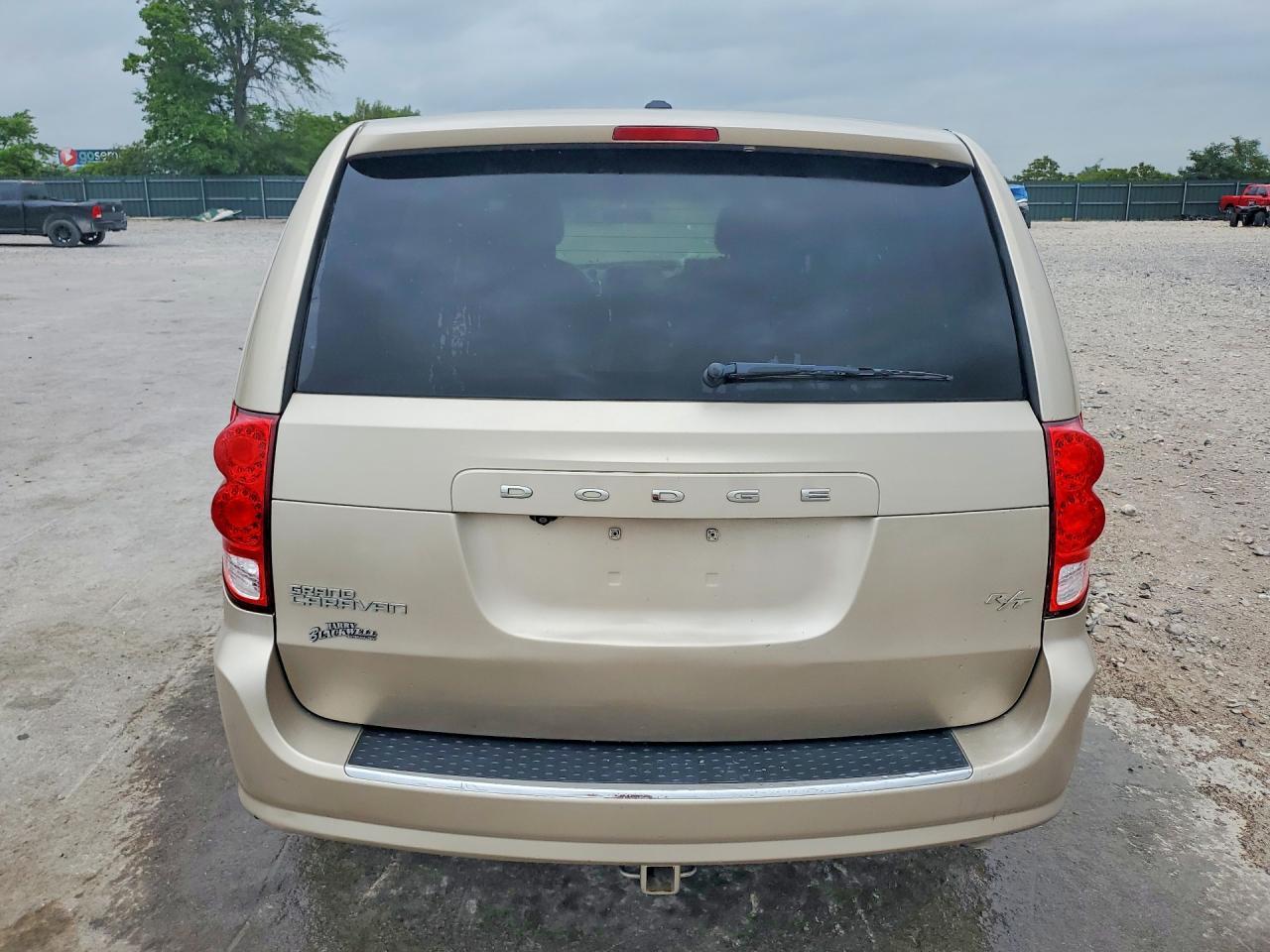 2014 Dodge Grand Caravan R/T - zdjęcie 6