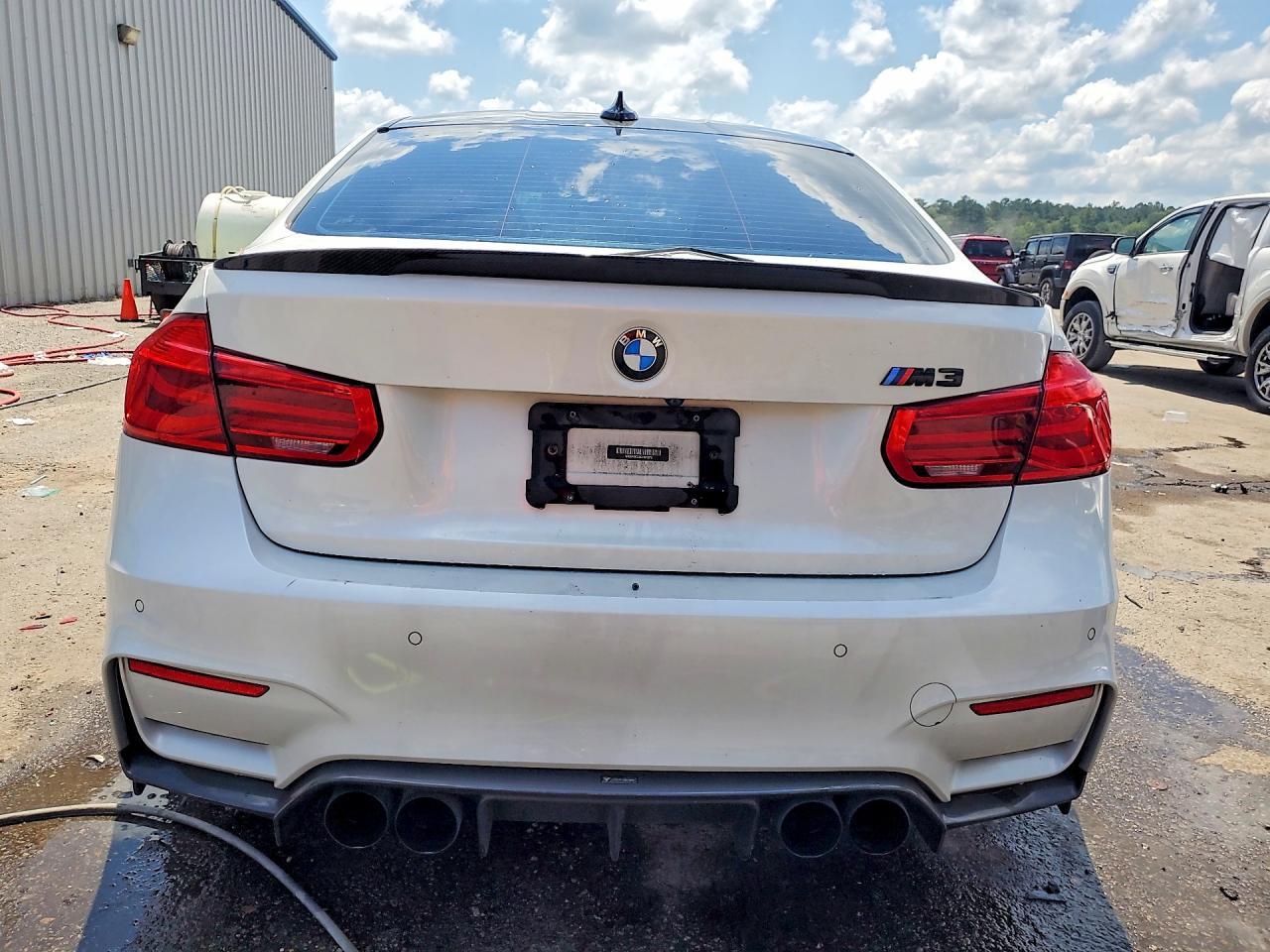 2016 BMW M3 - zdjęcie 6