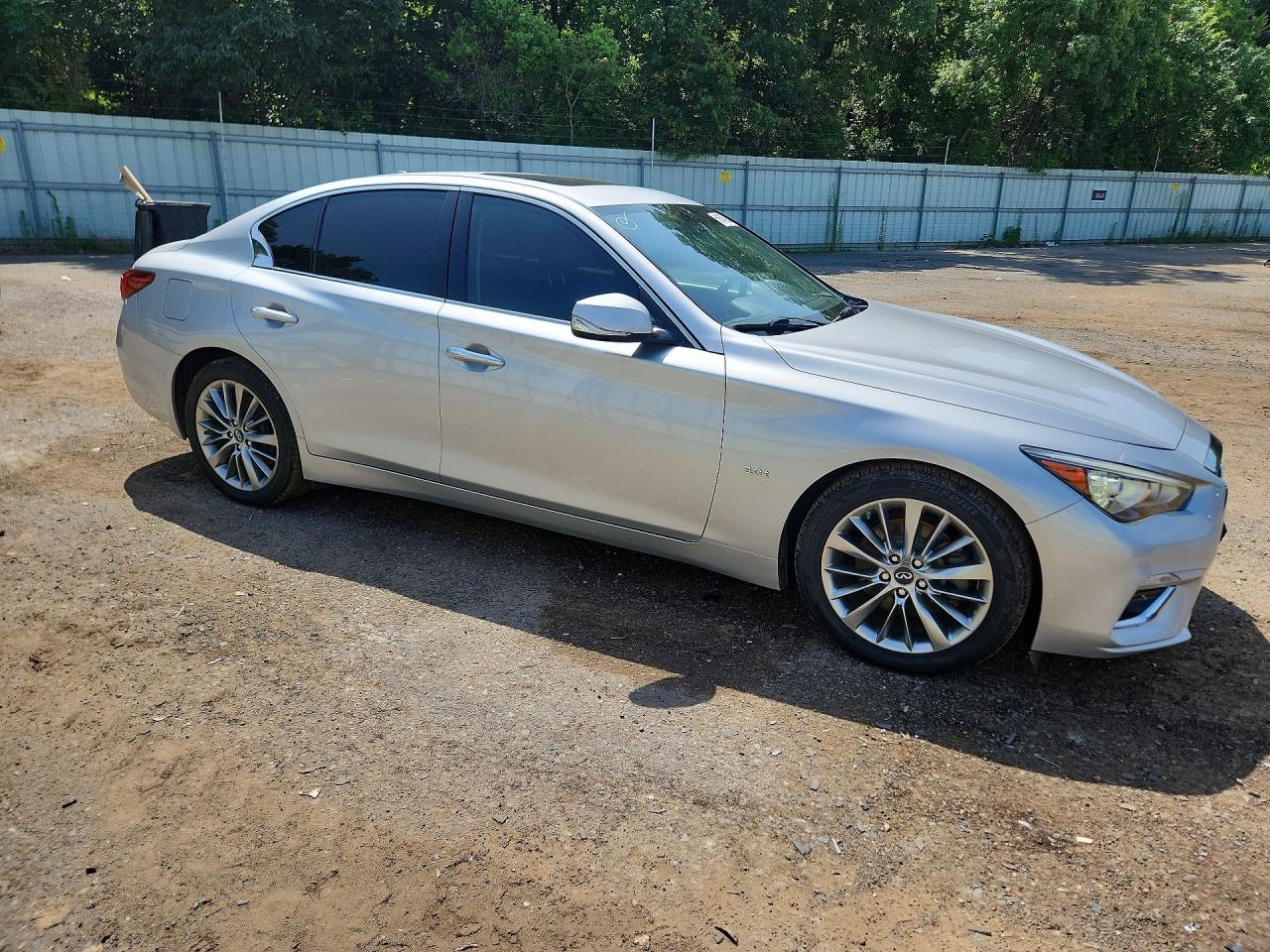 2019 Infiniti Q50 3.0T Luxe - zdjęcie 4