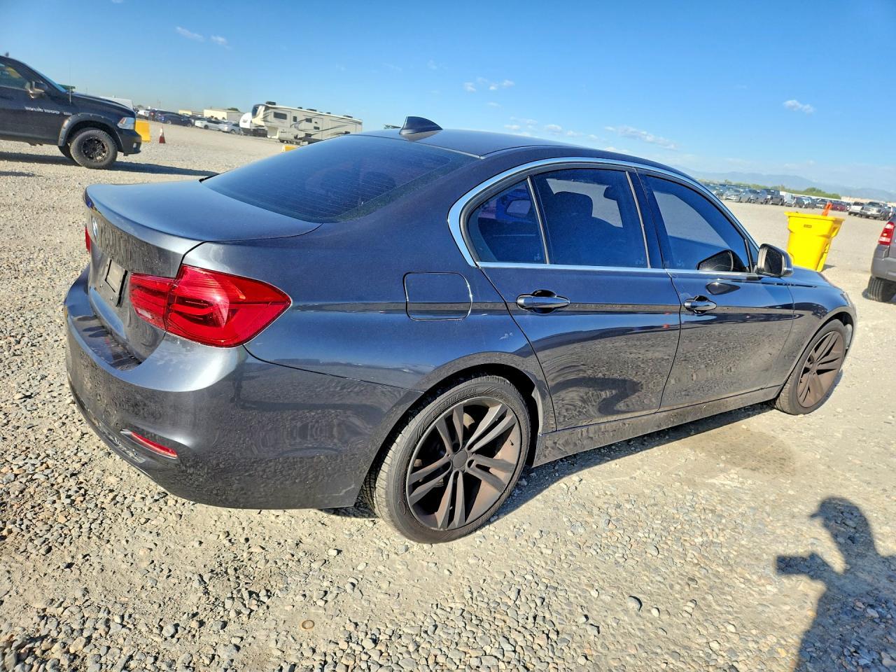 2018 BMW 330E - zdjęcie 3