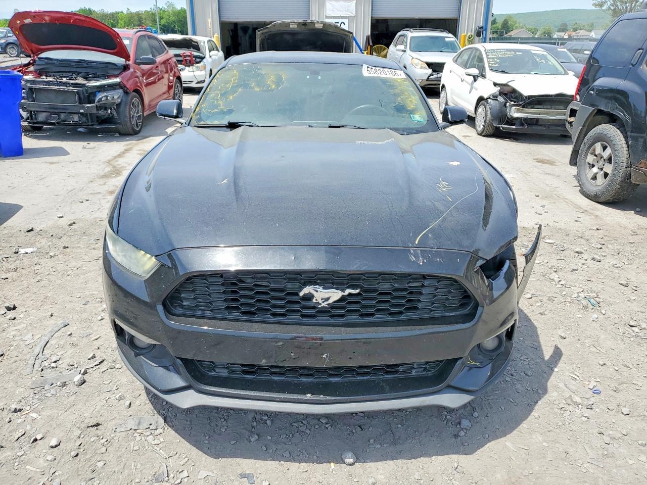 2016 Ford Mustang - zdjęcie 5