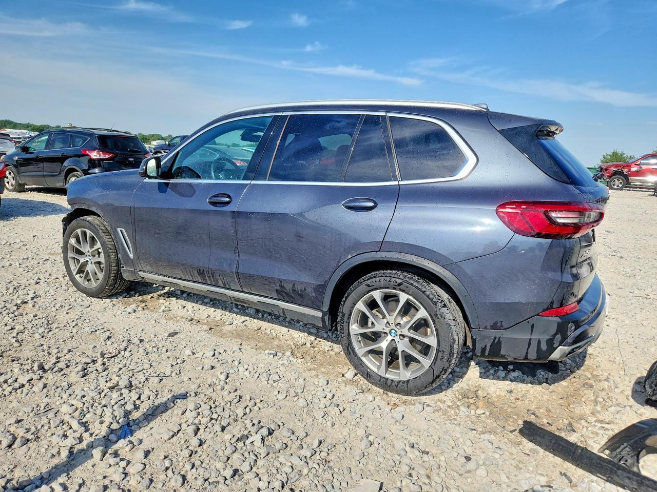 2019 BMW X5 xDrive40I - zdjęcie 2