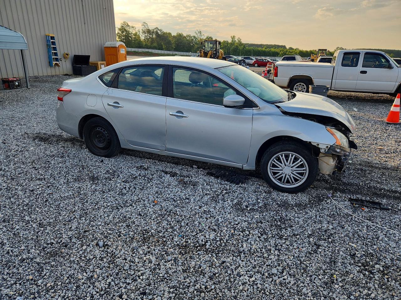 2014 Nissan Sentra S - zdjęcie 4