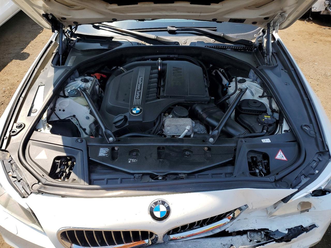 2016 BMW Seria 5 535i - zdjęcie 11