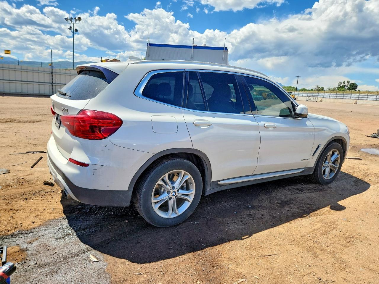 2018 BMW X3 xDrive30I - zdjęcie 3