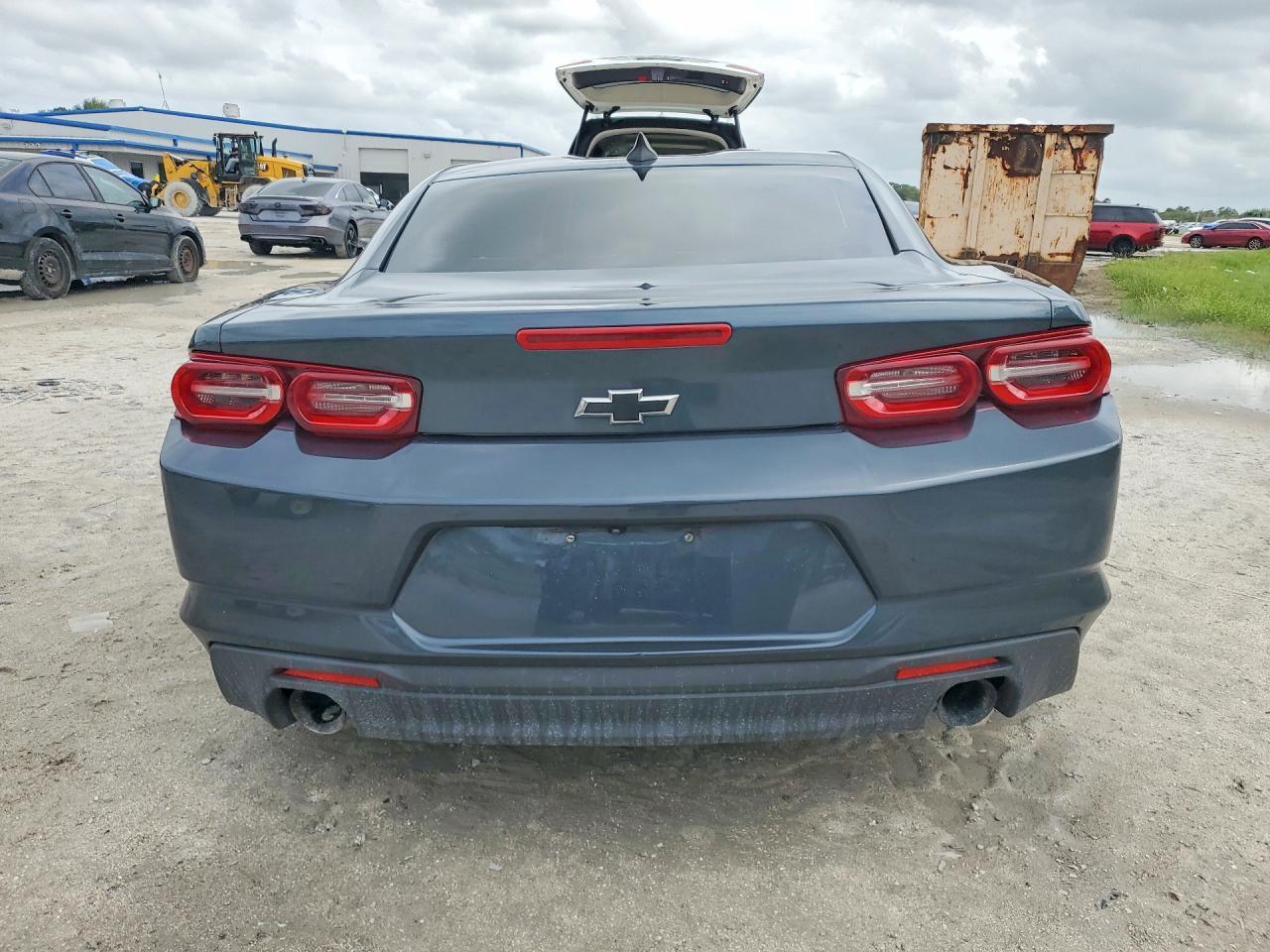 2019 Chevrolet Camaro Ls - zdjęcie 6
