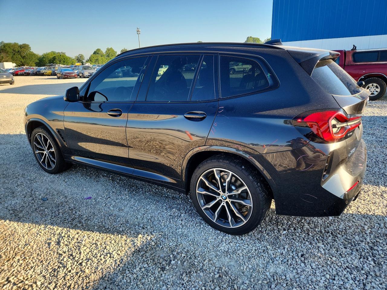 2022 BMW X3 xDrive30I - zdjęcie 2
