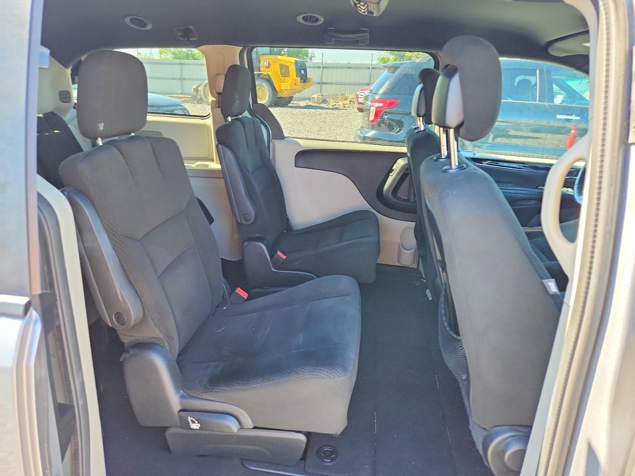 2016 Dodge Grand Caravan Se - zdjęcie 10
