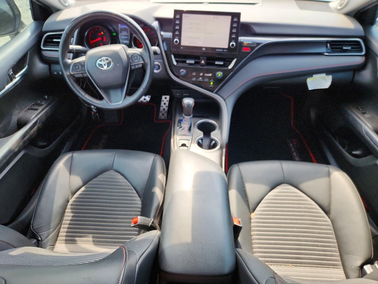2022 Toyota Camry Trd - zdjęcie 8