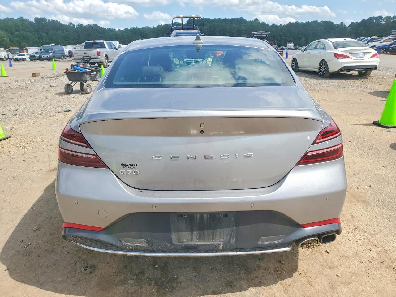 2022 Genesis G70 2.0T - zdjęcie 6