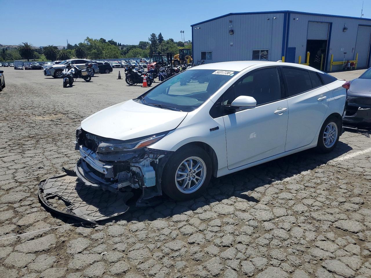 2017 Toyota Prius Prime Premium - zdjęcie główne
