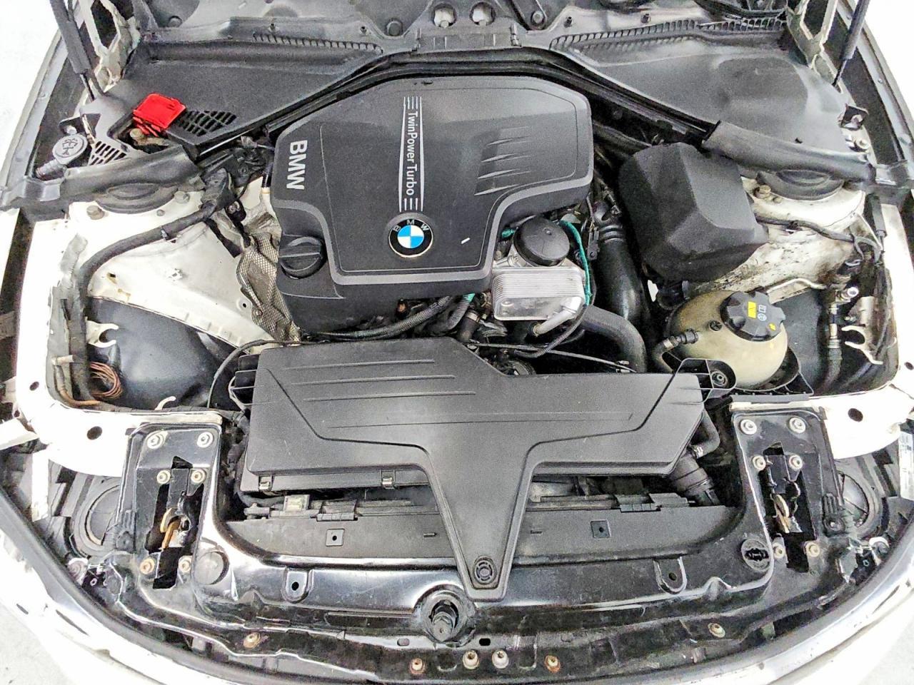 2015 BMW Seria 3 328i - zdjęcie 11