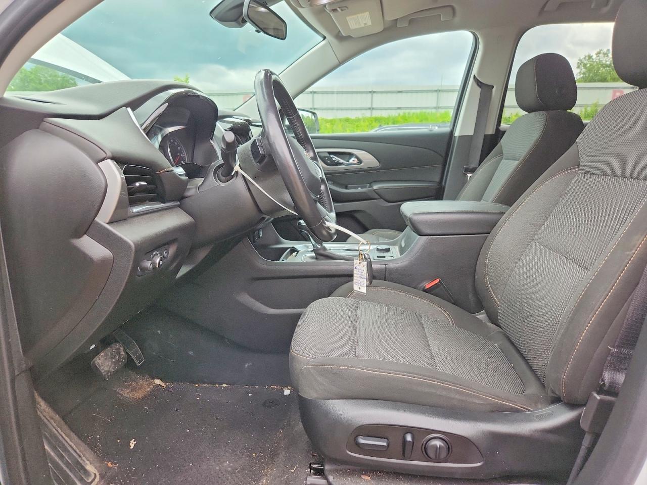 2020 Chevrolet Traverse Lt - zdjęcie 7