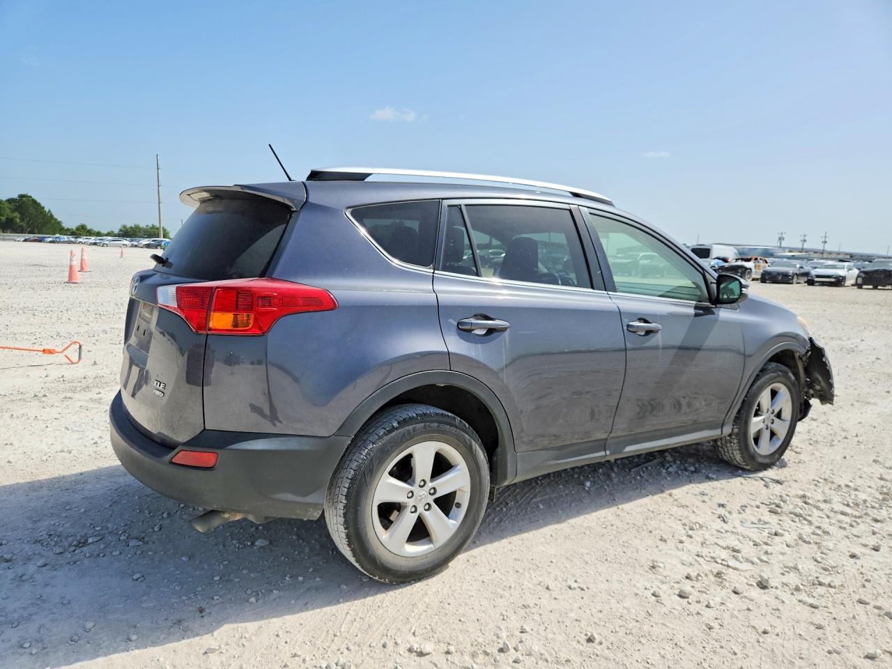 2013 Toyota Rav4 Xle - zdjęcie 3