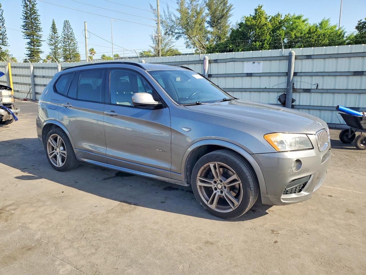 2014 BMW X3 xDrive28I - zdjęcie 4