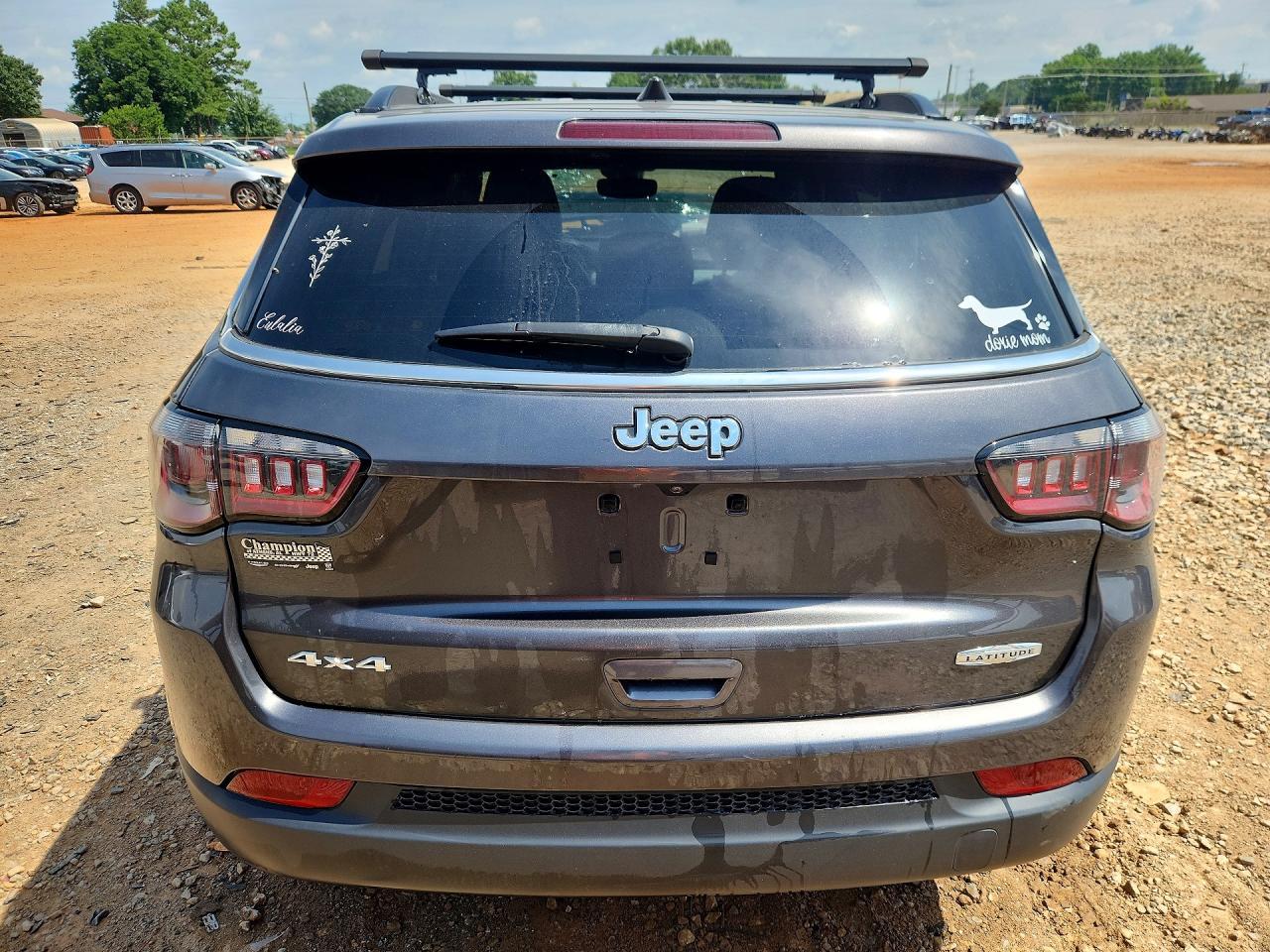 2023 Jeep Compass Latitude - zdjęcie 6