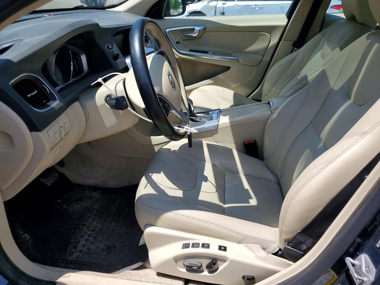 2015 Volvo S60 Premier - zdjęcie 7