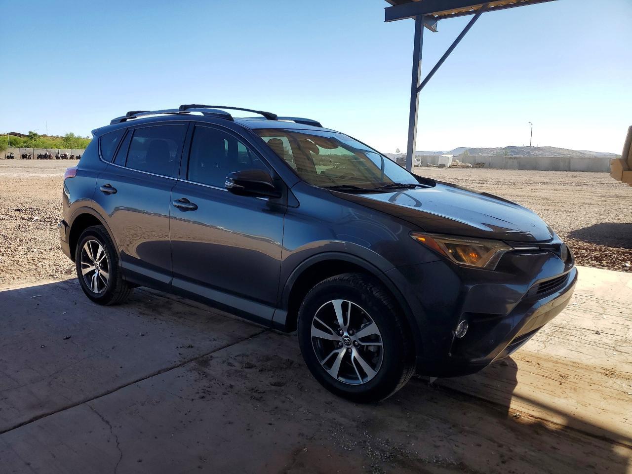2018 Toyota Rav4 Xle - zdjęcie 4