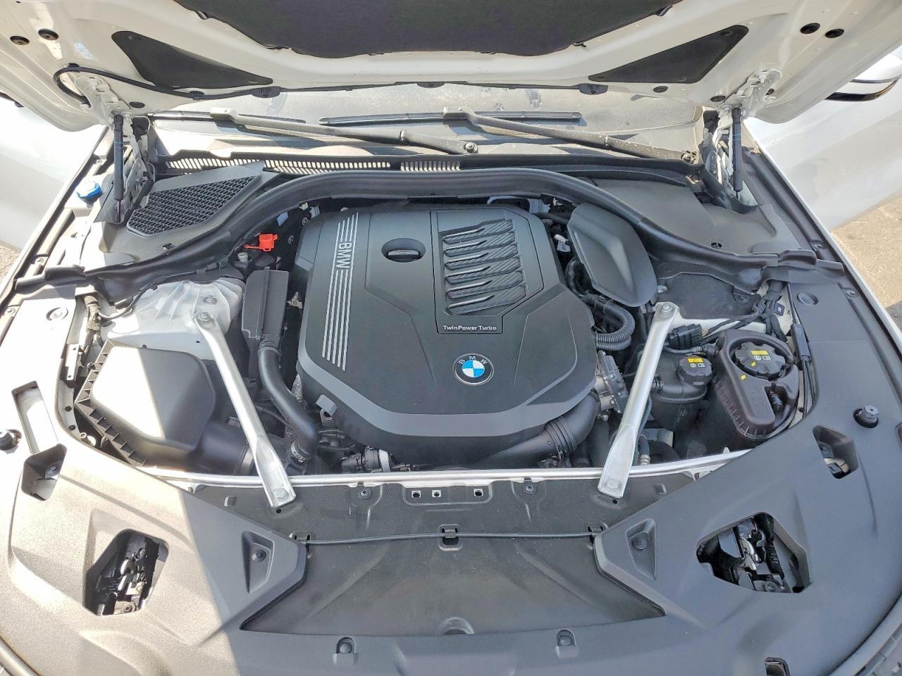 2022 BMW 840Xi - zdjęcie 11