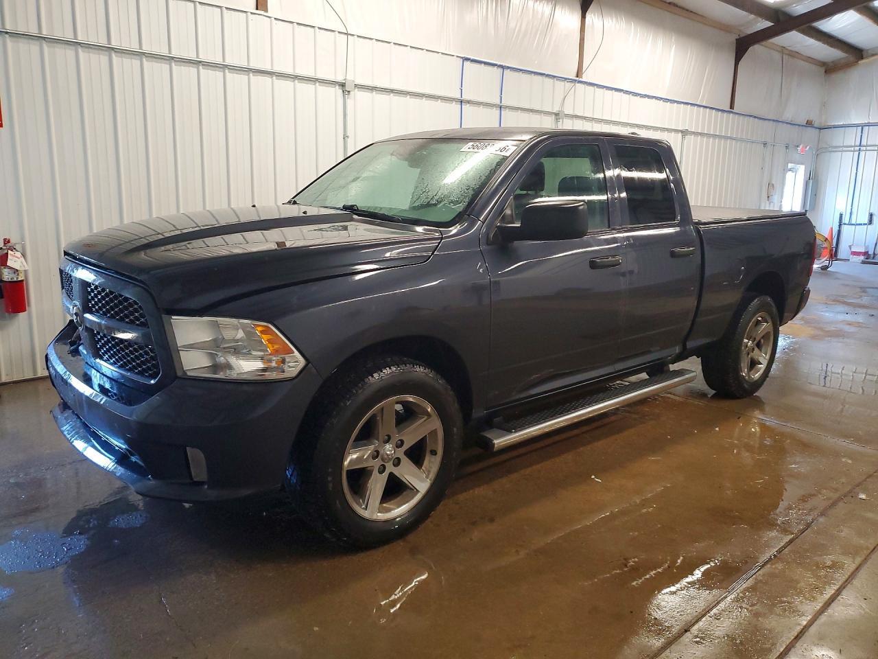 2016 Ram 1500 St - zdjęcie główne