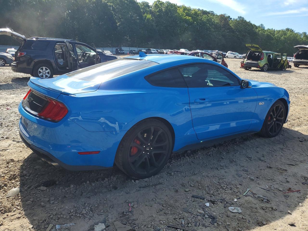 2023 Ford Mustang Gt - zdjęcie 3