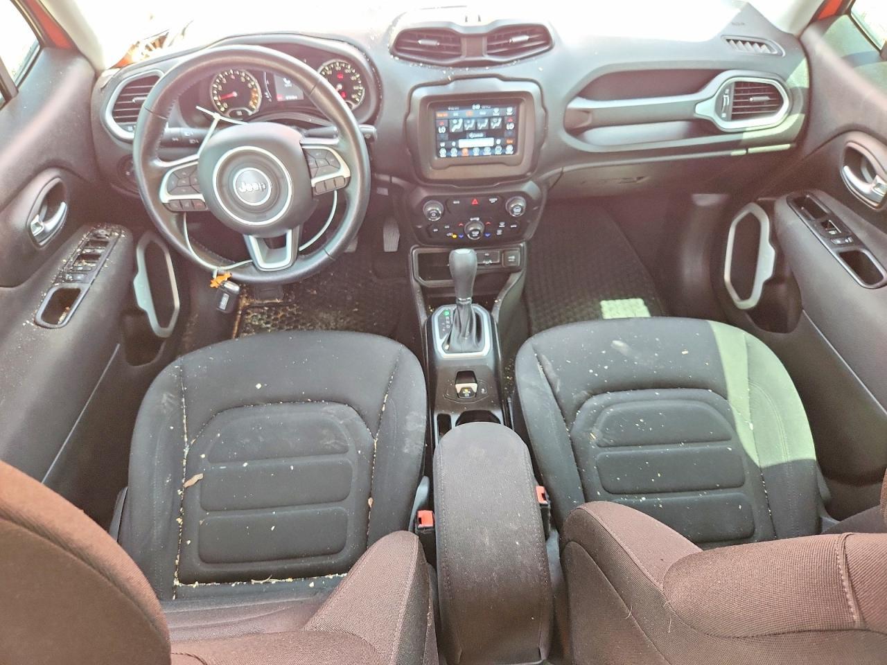 2020 Jeep Renegade Latitude - zdjęcie 8