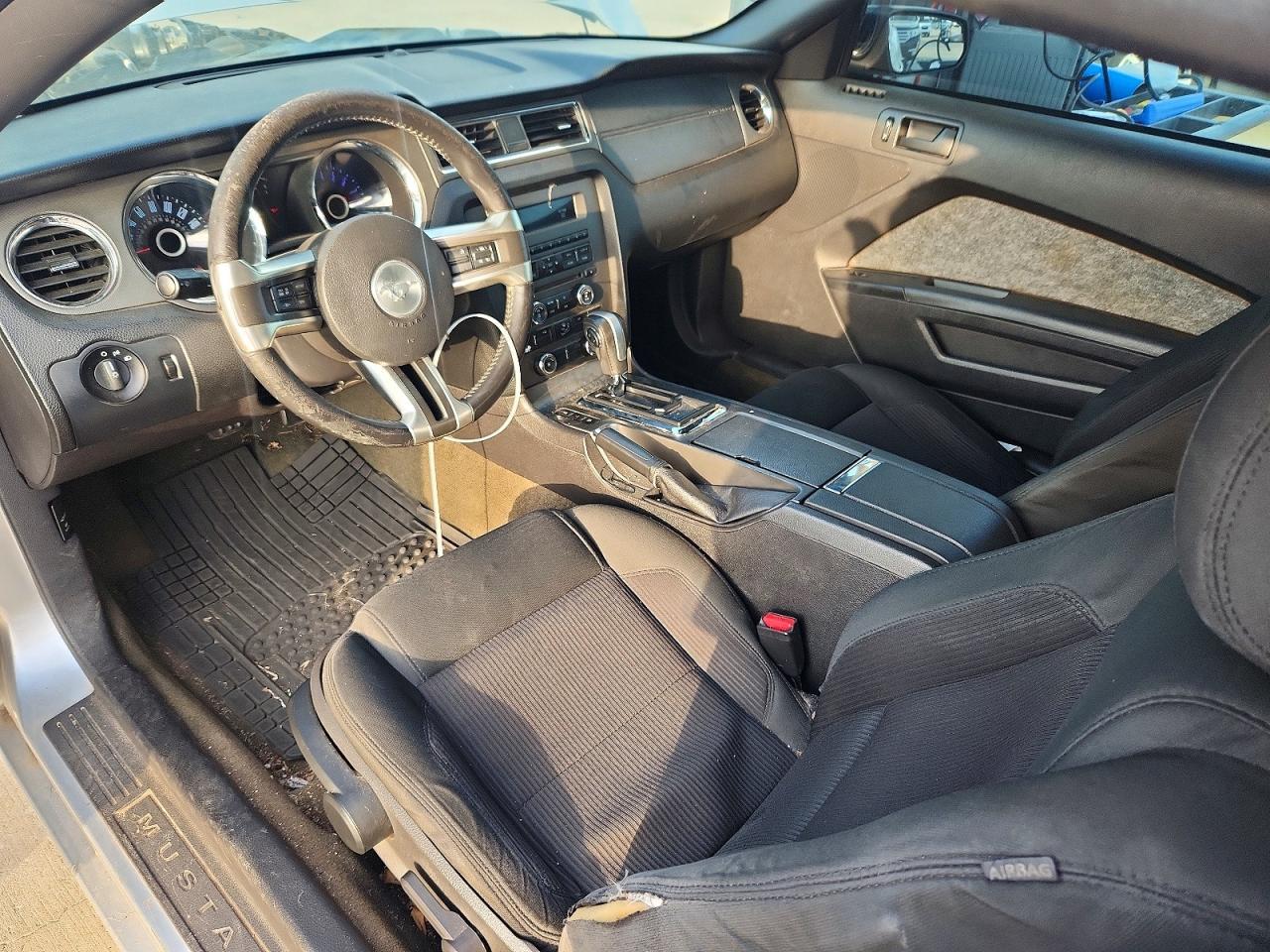 2014 Ford Mustang - zdjęcie 8